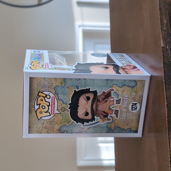 One Piece Funko Pop Gol D. Roger #1274 Special Edition - Picture 2 of 8